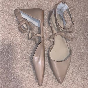 Nine West Point toe ballet flats
